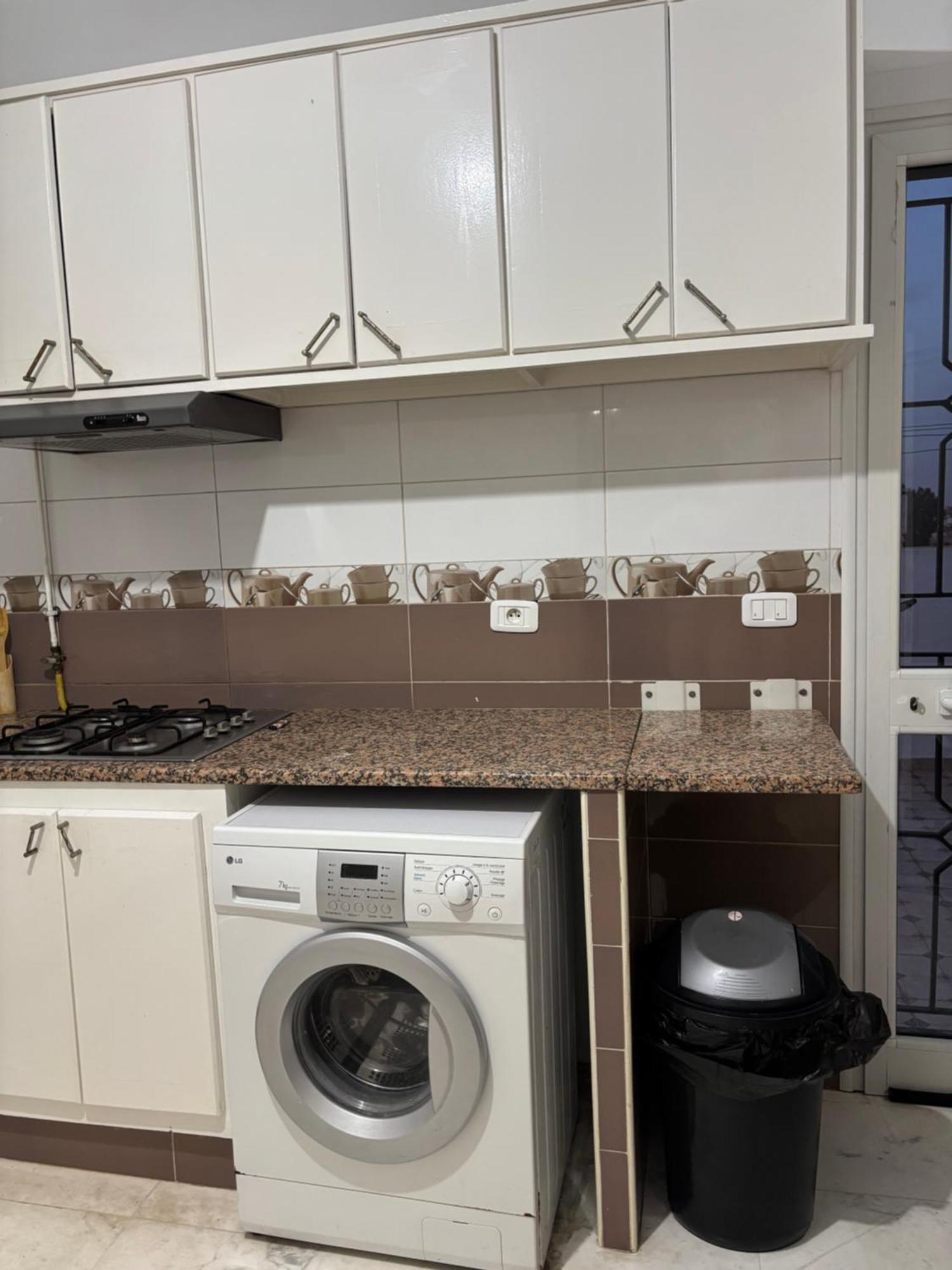 Apartment Standing 170 M2 *